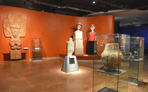 Museo de la Cultura Filipino: Descubra a História e Arte Vibrantes de Ilocos Sur!