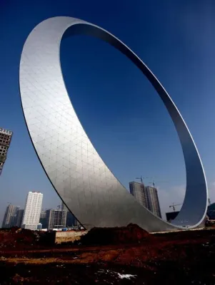 O Templo de Huangnihe: Uma Jornada Espiritual e Arquitctural Incrível em Fushun!