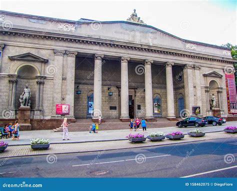 O Museu de Belas Artes da Rússia: Tesouros Culturais em um Palácio Imperial Deslumbrante!